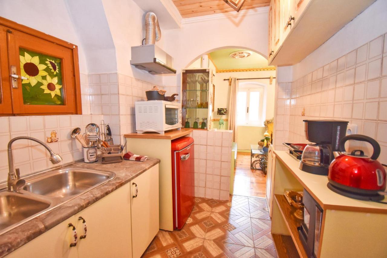 Venetian Well Gallery Apartment In Corfu Old Town Ngoại thất bức ảnh